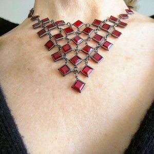 NECKLACE - Red Crystal in Rhodium!